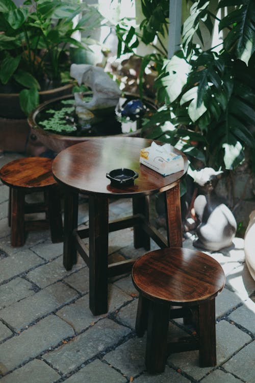 Minimalist Living Room Shopping Guide: Design Your Serene Space