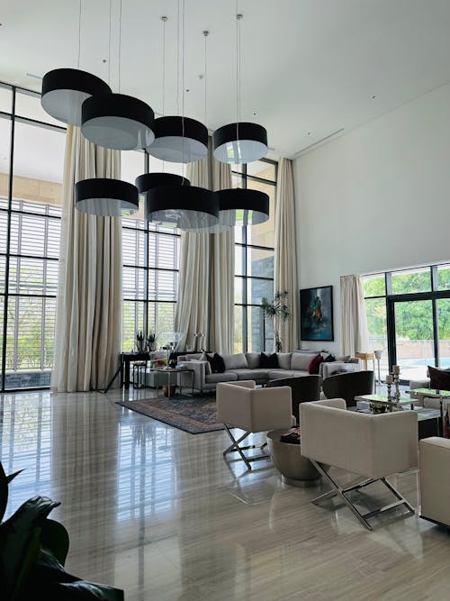 Your Guide to Creating a Serene Minimalist Living Room