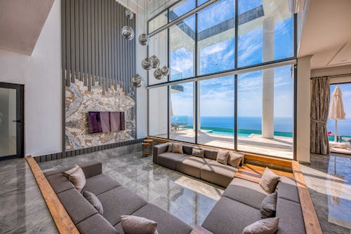 Transform Your Space: The Essential Minimalist Living Room Guide