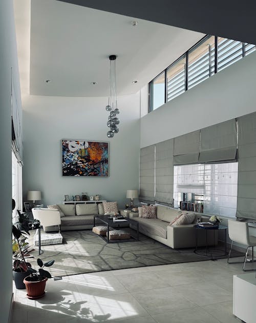 Small Space Solutions: Creating Your Minimalist Living Room