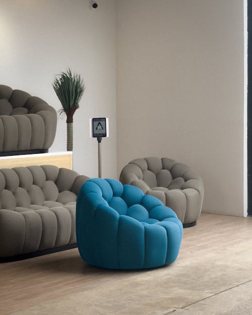 The Essential Shopping Guide to Creating a Minimalist Living Room