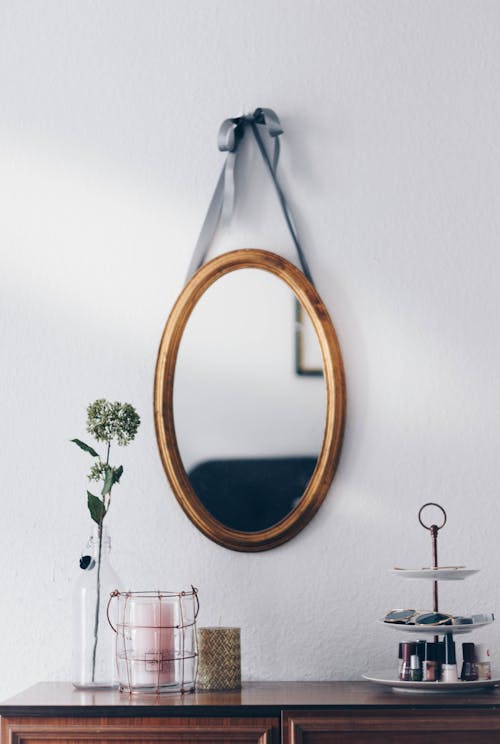 Budget DIY Minimalist Living Room Makeover