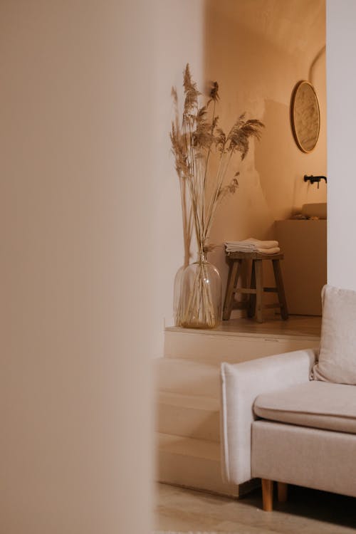 Minimalist Living Room Shopping Guide: Create Your Serene Space